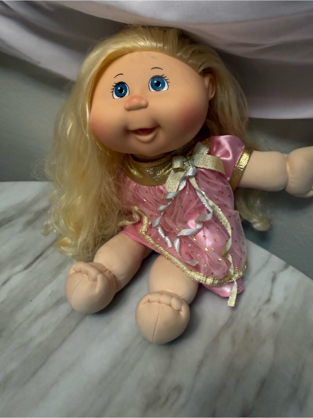 Cabbage Patch Kids blonde Synthetic hair pink dress